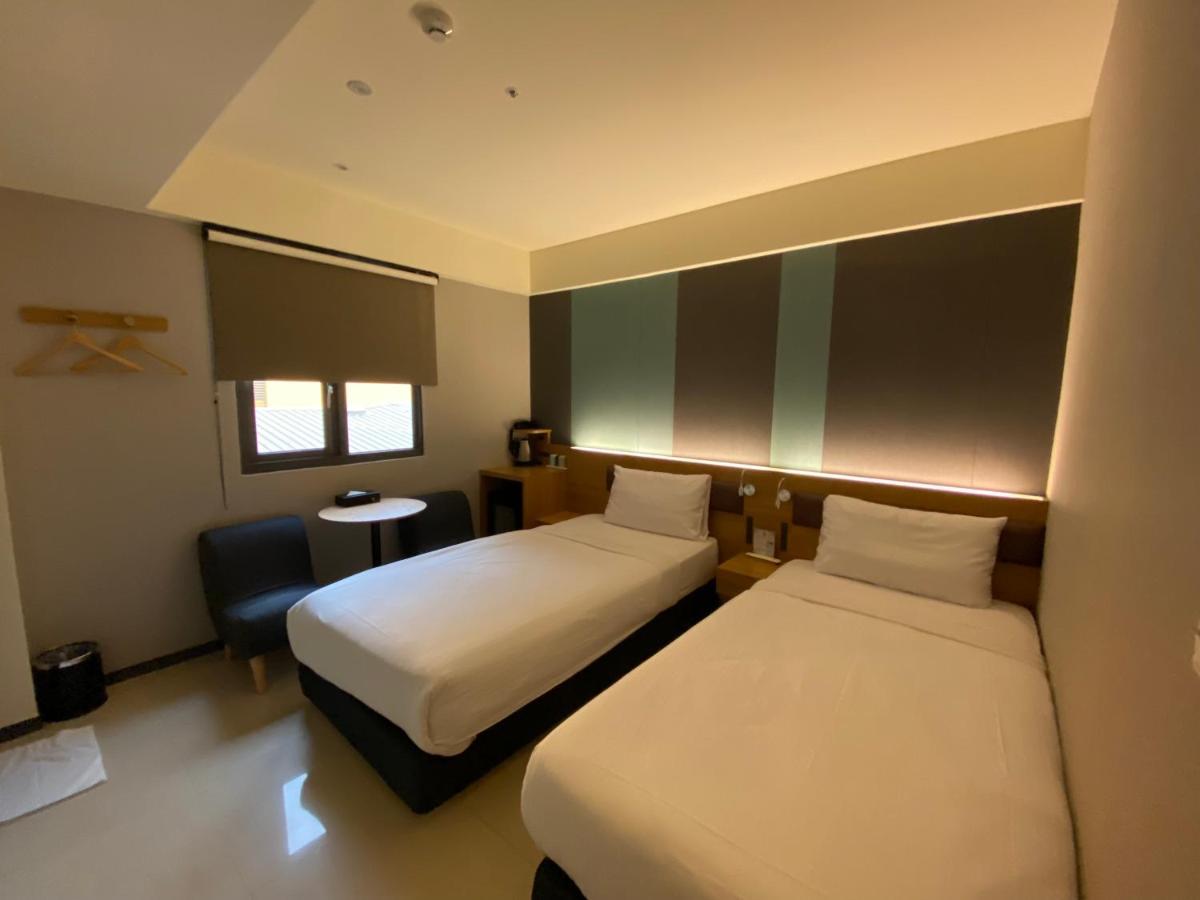 Fu Kuang Hotel Pingtung Екстер'єр фото