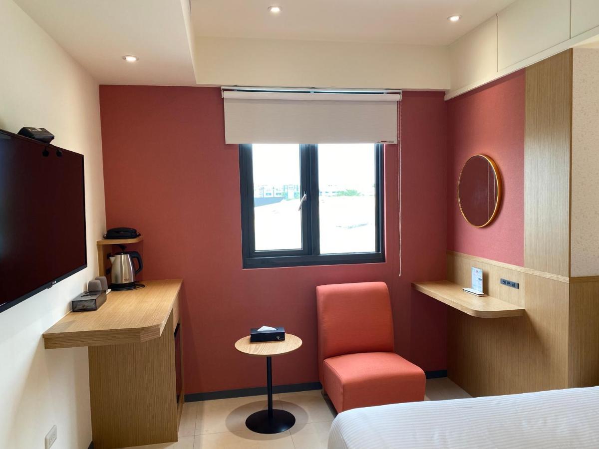 Fu Kuang Hotel Pingtung Екстер'єр фото